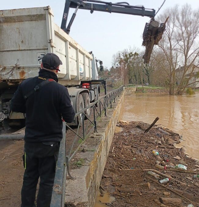 DESEMBACLEMENT : INTERVENTIONS DU SMAGE 2 MORIN DURANT LES INONDATIONS